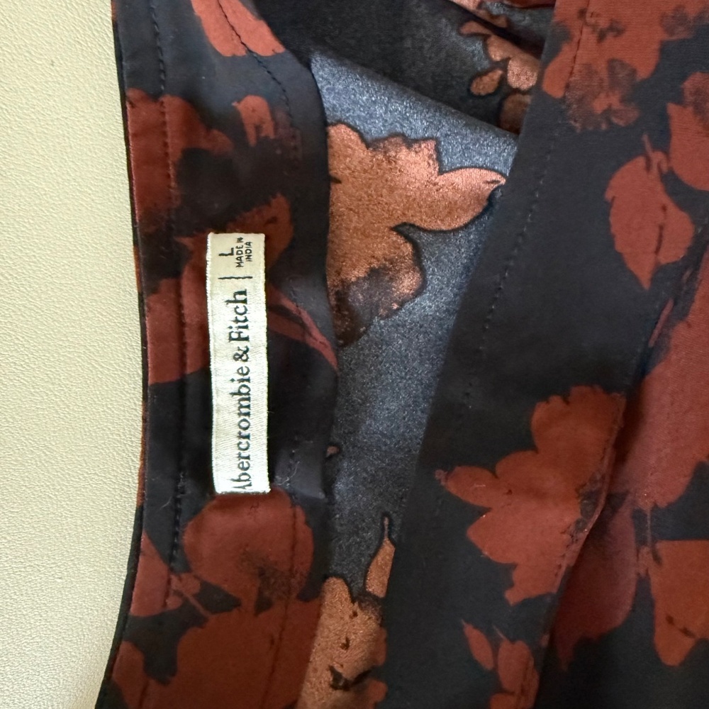 Two Piece Set (Large) - Picture 9 of 9